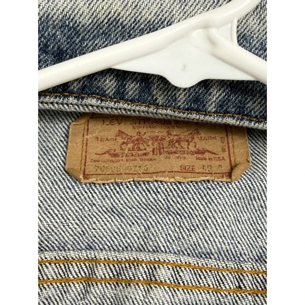 Vintage Levi's Jacket Mens 42R Medium Wash Blue Denim 70506-0216 Trucker USA 80s